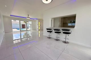 3 Bedroom Property for Sale in Bloubergrant Western Cape